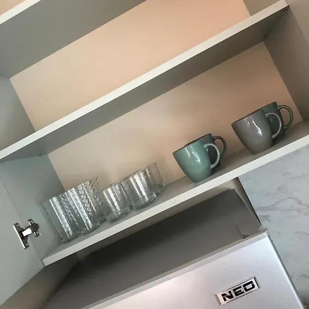 아파트 първа линия лазур