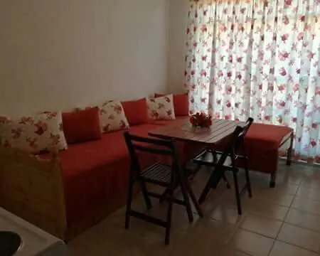 Къща За Гости Гр. Поморие Maison d'hôtes Pomorie